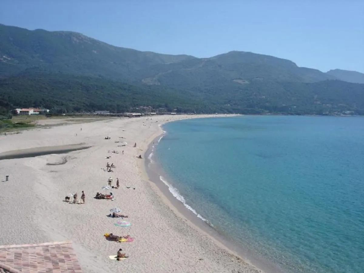 Residence U Melu Grand T2 Bleu En Rez De Jardin Tiuccia